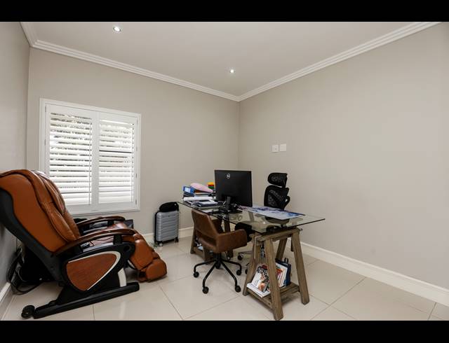4 BEDROOM DUPLEX FOR SALE IN IZINGA ESTATE